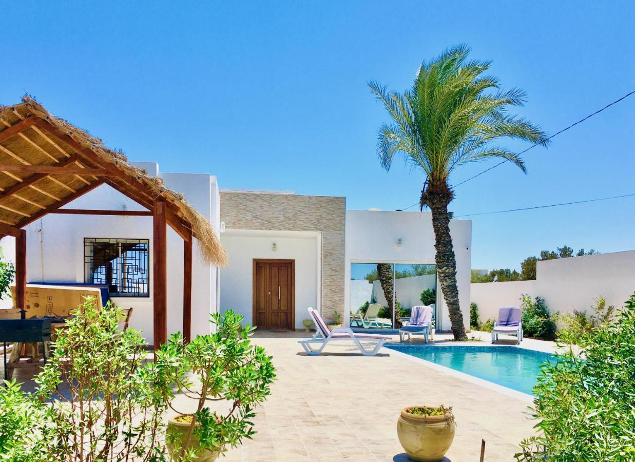Lina Moderne Toute Equipee & Piscine Villa *