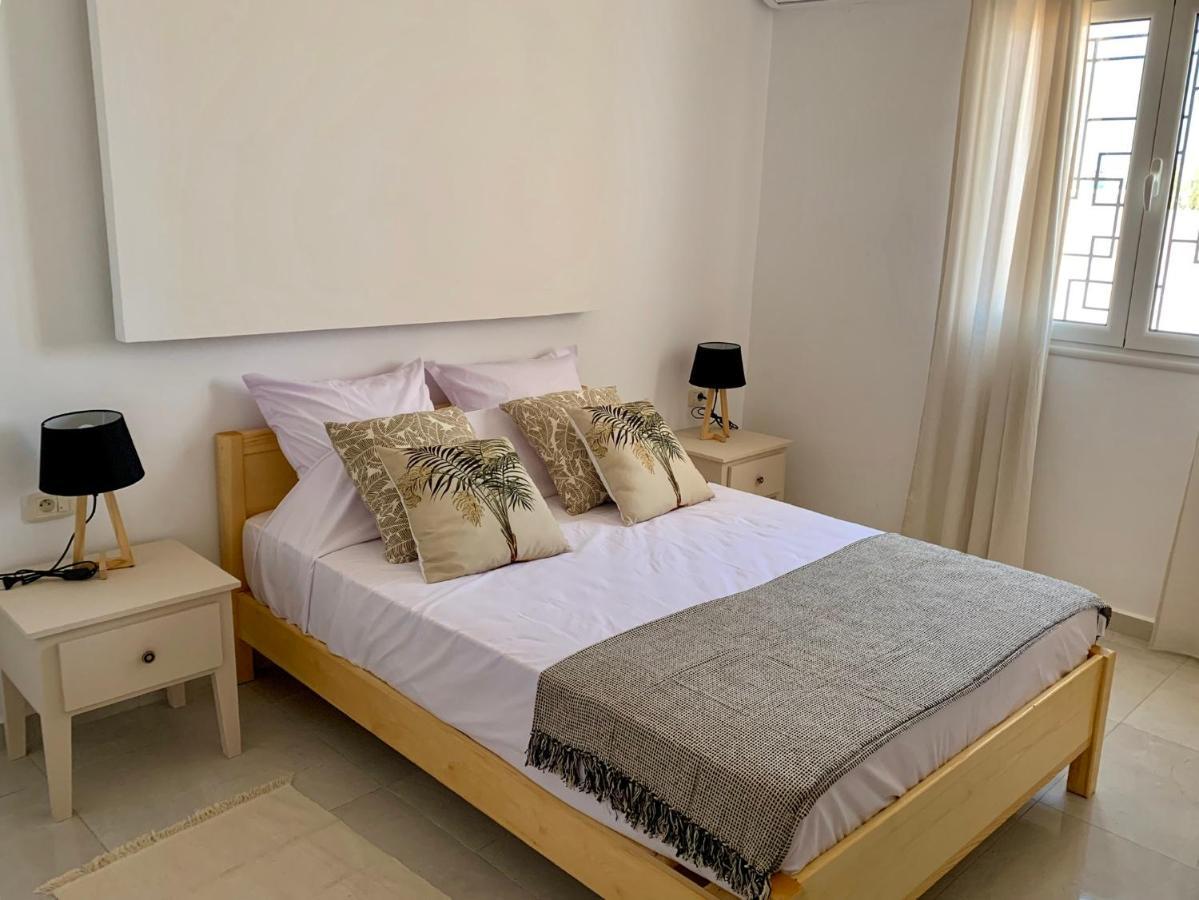 Lina Moderne Toute Equipee & Piscine Villa
